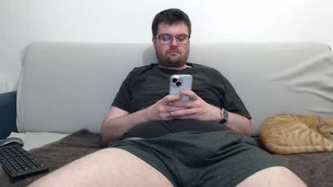 Azer online show from April 2026 08:42:02 PM