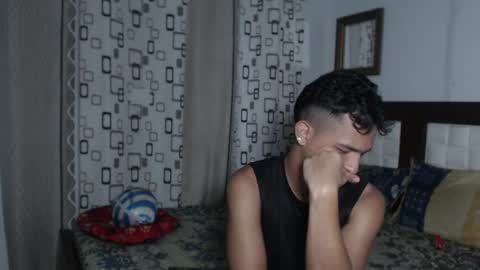 Snapshot of aziel_pantoja chatting on September 2025 10:37:02 PM Aziel Pantoja online show from September 2025 10:37:02 PM