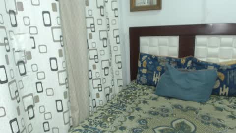 Snapshot of aziel_pantoja chatting on October 2025 01:48:02 AM Aziel Pantoja online show from October 2025 01:48:02 AM