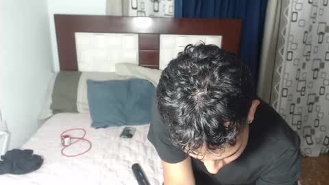 Snapshot of aziel_pantoja chatting on October 2025 01:17:02 AM Aziel Pantoja online show from October 2025 01:17:02 AM