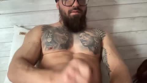 aztecworrior91 online show from January 2025 06:36:02 PM