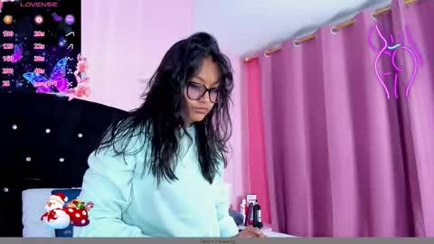 Snapshot of azul_moon chatting on December 2025 04:07:02 AM azul_moon online show from December 2025 04:07:02 AM