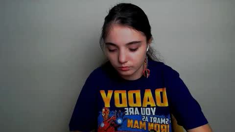 azumi_chan_ online show from October 2025 02:50:02 PM