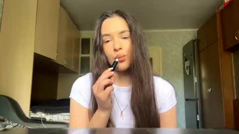Caroline online show from May 2026 09:37:02 AM