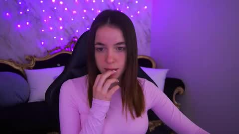 Babe online show from March 2026 07:12:01 AM