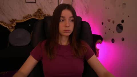 Snapshot of babe_dollie chatting on June 2026 06:42:02 AM Babe online show from June 2026 06:42:02 AM
