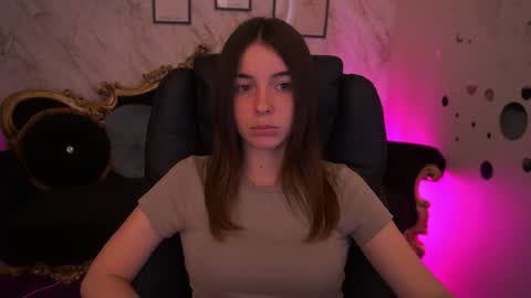 Snapshot of babe_dollie chatting on June 2026 07:51:02 AM Babe online show from June 2026 07:51:02 AM