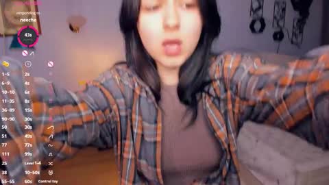 Alice online show from October 2025 07:50:02 AM