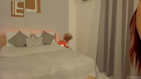 itzell  online show from March 2026 10:43:01 PM