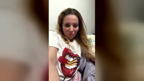 Baby Blonde online show from April 2026 06:01:02 PM