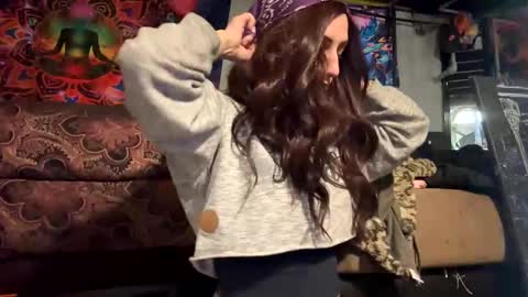 Snapshot of baby_buddha chatting on December 2024 01:13:01 AM baby buddha  online show from December 2024 01:13:01 AM