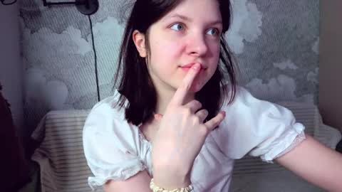 Evalena maybe just Eva online show from April 2026 08:36:02 AM