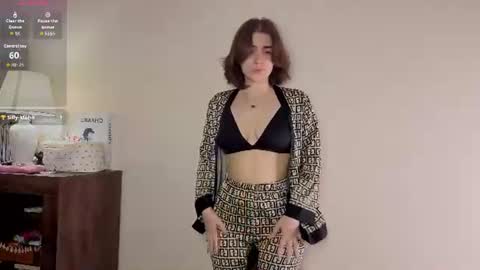 Emily online show from June 2026 07:28:01 AM