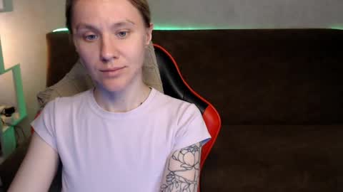 Snapshot of baby_kitte chatting on May 2026 04:04:02 PM baby_kitte online show from May 2026 04:04:02 PM