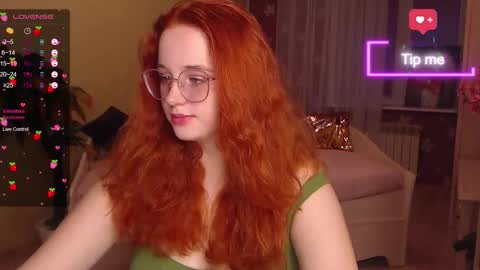 baby_little_fox online show from October 2025 11:30:01 AM