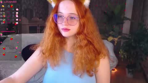 baby_little_fox online show from October 2025 11:44:02 AM