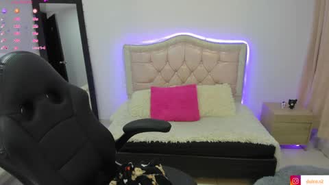 Snapshot of baby_love03 chatting on May 2026 01:34:01 AM Dulce Stefa online show from May 2026 01:34:01 AM