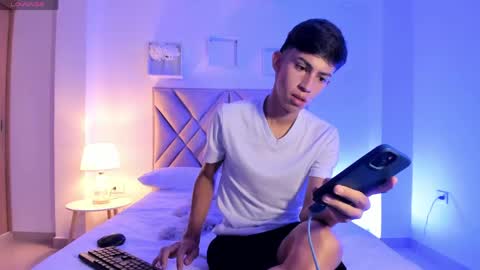Snapshot of baby_noaht chatting on June 2026 10:05:02 PM baby_noaht online show from June 2026 10:05:02 PM