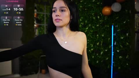 Baby Nico online show from November 2025 06:32:01 PM