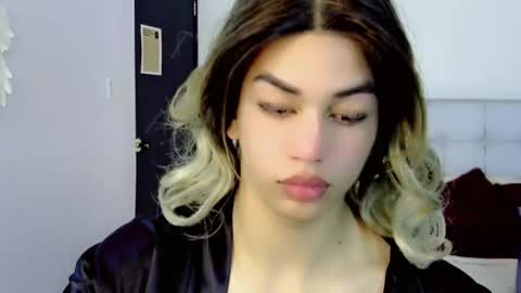KENDALL online show from October 2025 08:20:02 PM