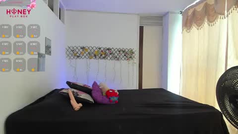 Snapshot of babyandromeda chatting on February 2025 04:16:02 PM online show from February 2025 04:16:02 PM