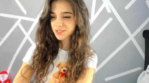 Snapshot of babyaylin chatting on December 2024 05:38:01 AM Aylin  online show from December 2024 05:38:01 AM