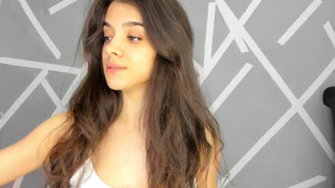 Snapshot of babyaylin chatting on December 2024 06:01:02 AM Aylin  online show from December 2024 06:01:02 AM
