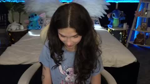 Sasha online show from October 2025 07:03:02 PM