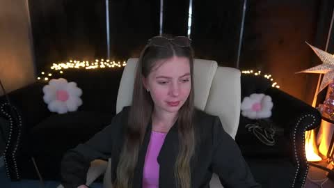 Lady Vi online show from April 2026 01:06:02 PM