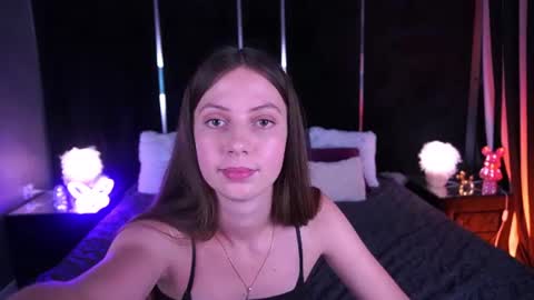 Snapshot of babylumii chatting on July 2026 01:02:01 PM Lady Vi online show from July 2026 01:02:01 PM