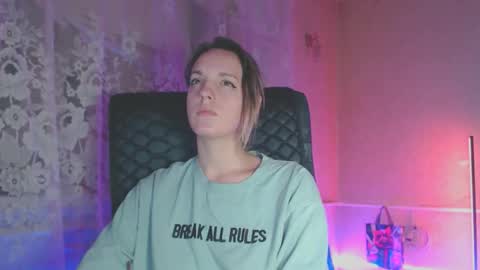 Sonya online show from October 2025 06:53:01 PM