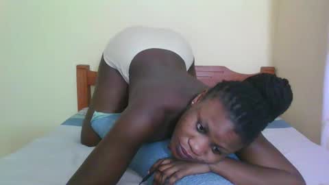 Snapshot of babyrozillah chatting on May 2026 09:00:02 PM PRISCILLAH online show from May 2026 09:00:02 PM