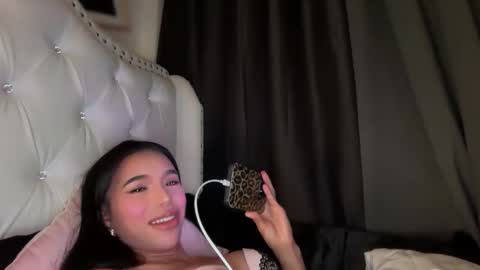 babysabrinaxx online show from November 2025 02:28:01 PM