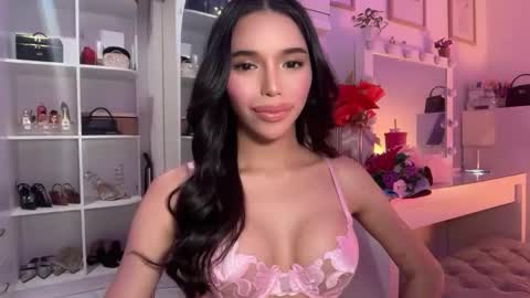 babysabrinaxx online show from February 2026 05:21:01 PM