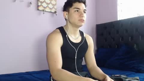 Hey Im Zayn good to see u here online show from October 2025 04:50:01 PM