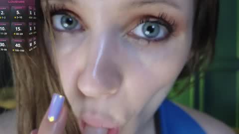 Chloe online show from January 2025 03:24:02 PM