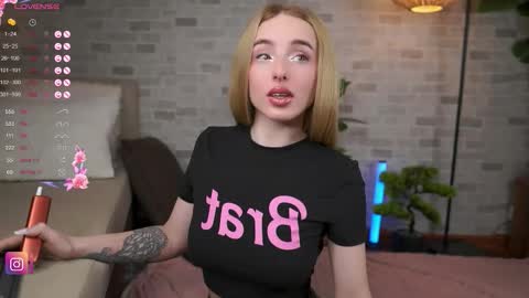 BabyyyLuna online show from March 2026 03:01:01 AM