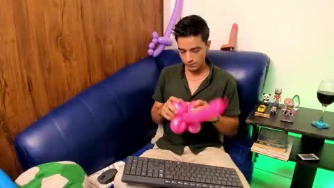 bad_boy_21_ online show from March 2026 09:53:02 PM