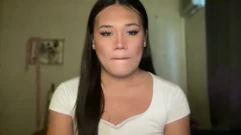 AMARA - FOLLOW ME AND THUMBS UP online show from April 2026 01:38:01 AM