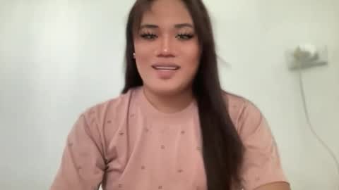 AMARA - FOLLOW ME AND THUMBS UP online show from April 2026 01:41:02 AM