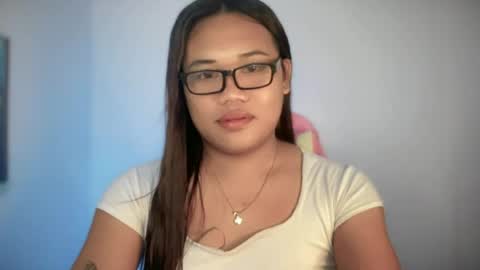AMARA - FOLLOW ME AND THUMBS UP online show from July 2026 12:20:01 AM