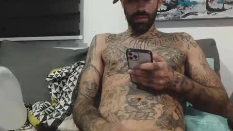 BadCouple  online show from October 2025 06:06:02 AM