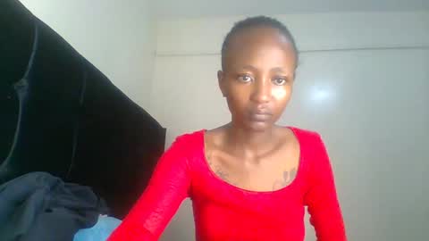 Snapshot of baddie_bunnie chatting on December 2025 01:55:02 AM baddie_bunnie online show from December 2025 01:55:02 AM