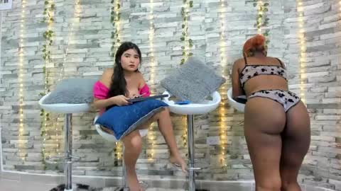 Snapshot of badgirls_000 chatting on March 2025 11:32:01 AM candy and dayan online show from March 2025 11:32:01 AM