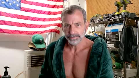Snapshot of badnightwolf chatting on September 2025 01:45:01 PM Silver online show from September 2025 01:45:01 PM