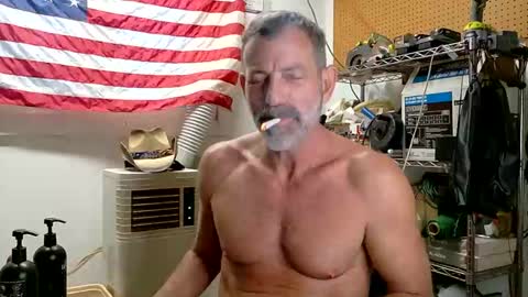 Snapshot of badnightwolf chatting on September 2025 12:43:02 PM Silver online show from September 2025 12:43:02 PM