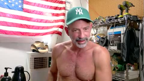 Snapshot of badnightwolf chatting on October 2025 04:26:01 PM Silver online show from October 2025 04:26:01 PM