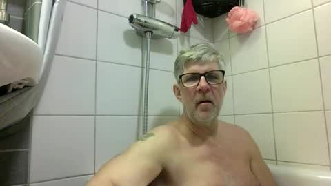 baggelina75 online show from May 2026 06:57:02 PM