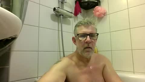 baggelina75 online show from May 2026 06:26:01 PM