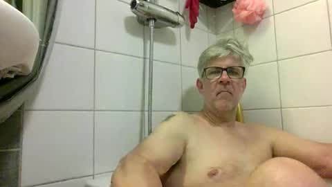 baggelina75 online show from May 2026 07:11:02 PM